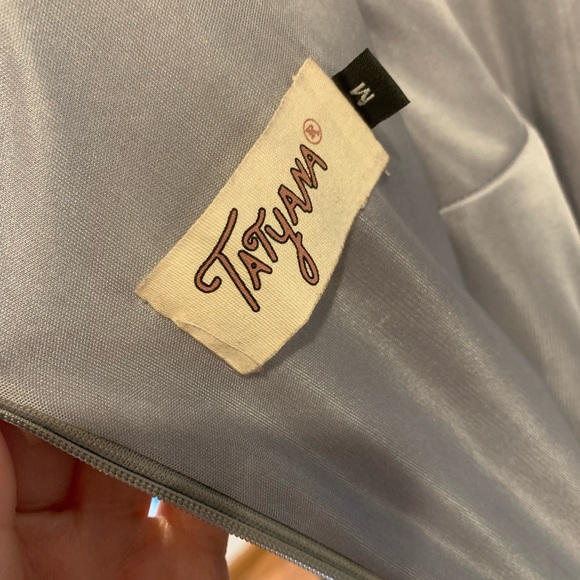 Tatyana Grey wiggle with Rose Border - Picture 2 of 3